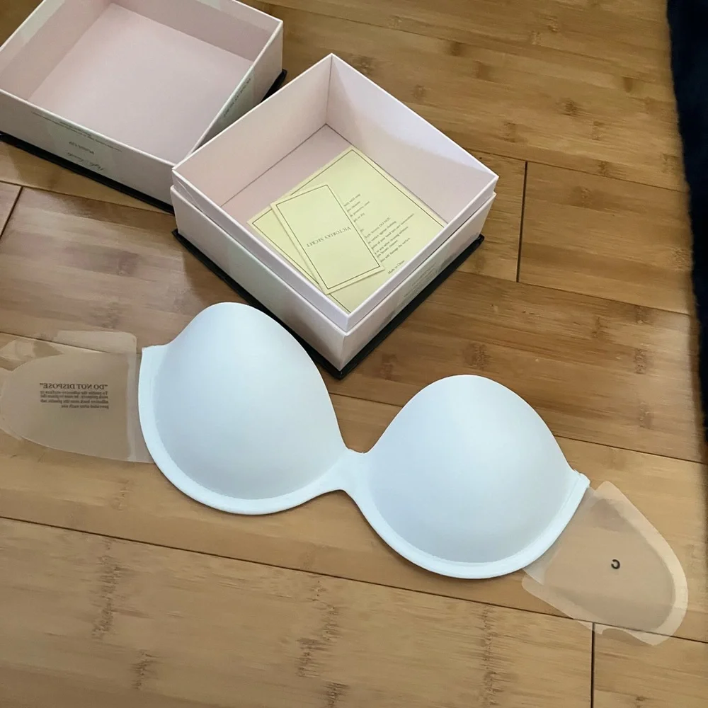 Victoria’s Secret white push-up bra cup size C - Picture 3 of 4